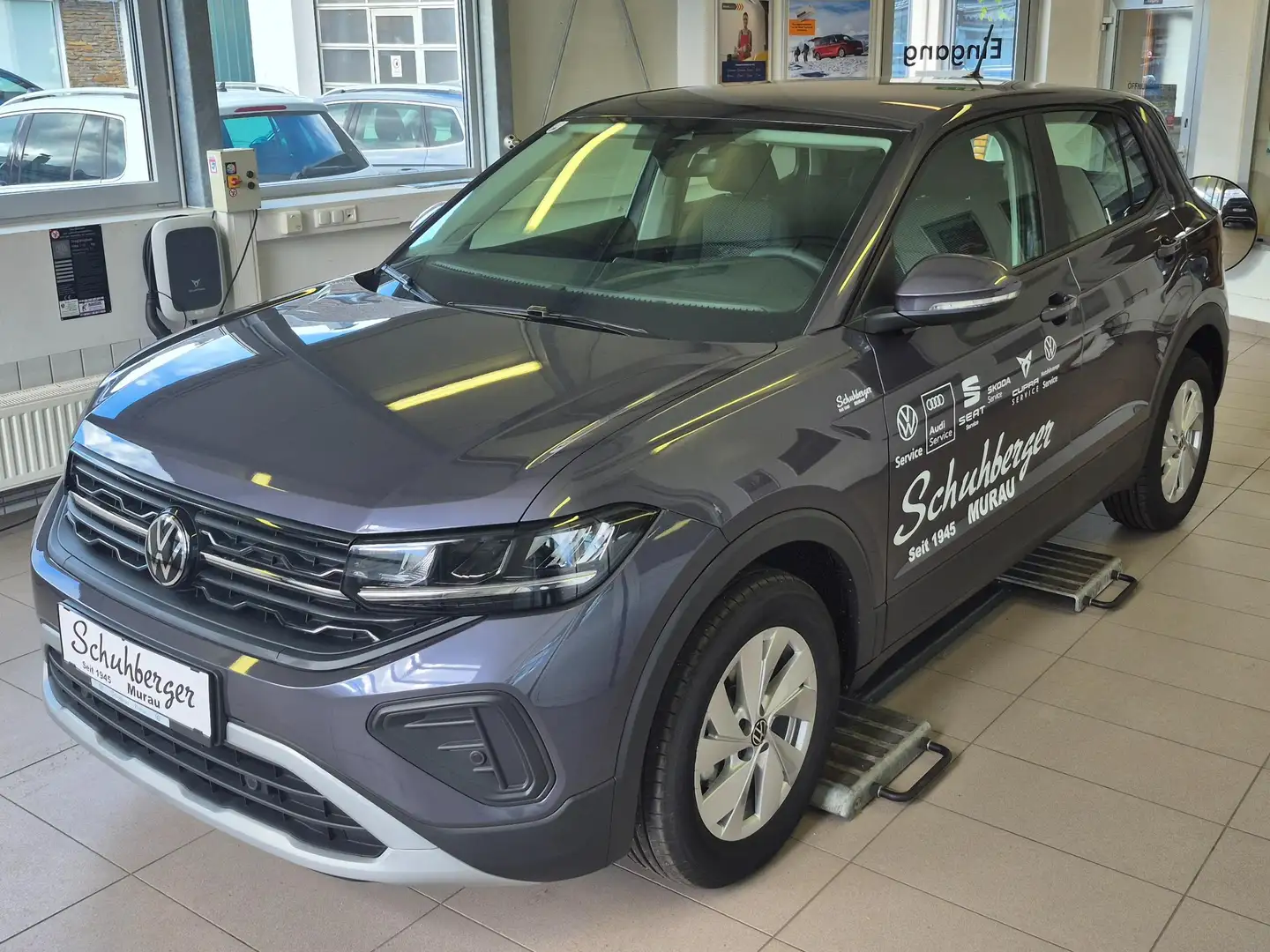 Volkswagen T-Cross 1.0 TSI 70 kW Grau - 1