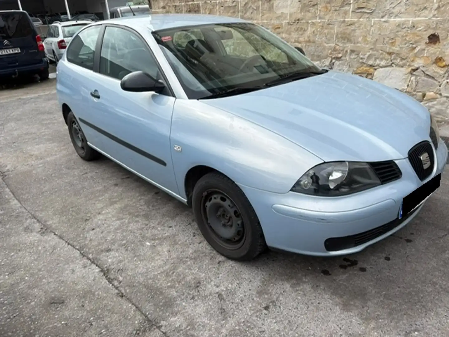 SEAT Ibiza 1.4 16v Signa Plateado - 2