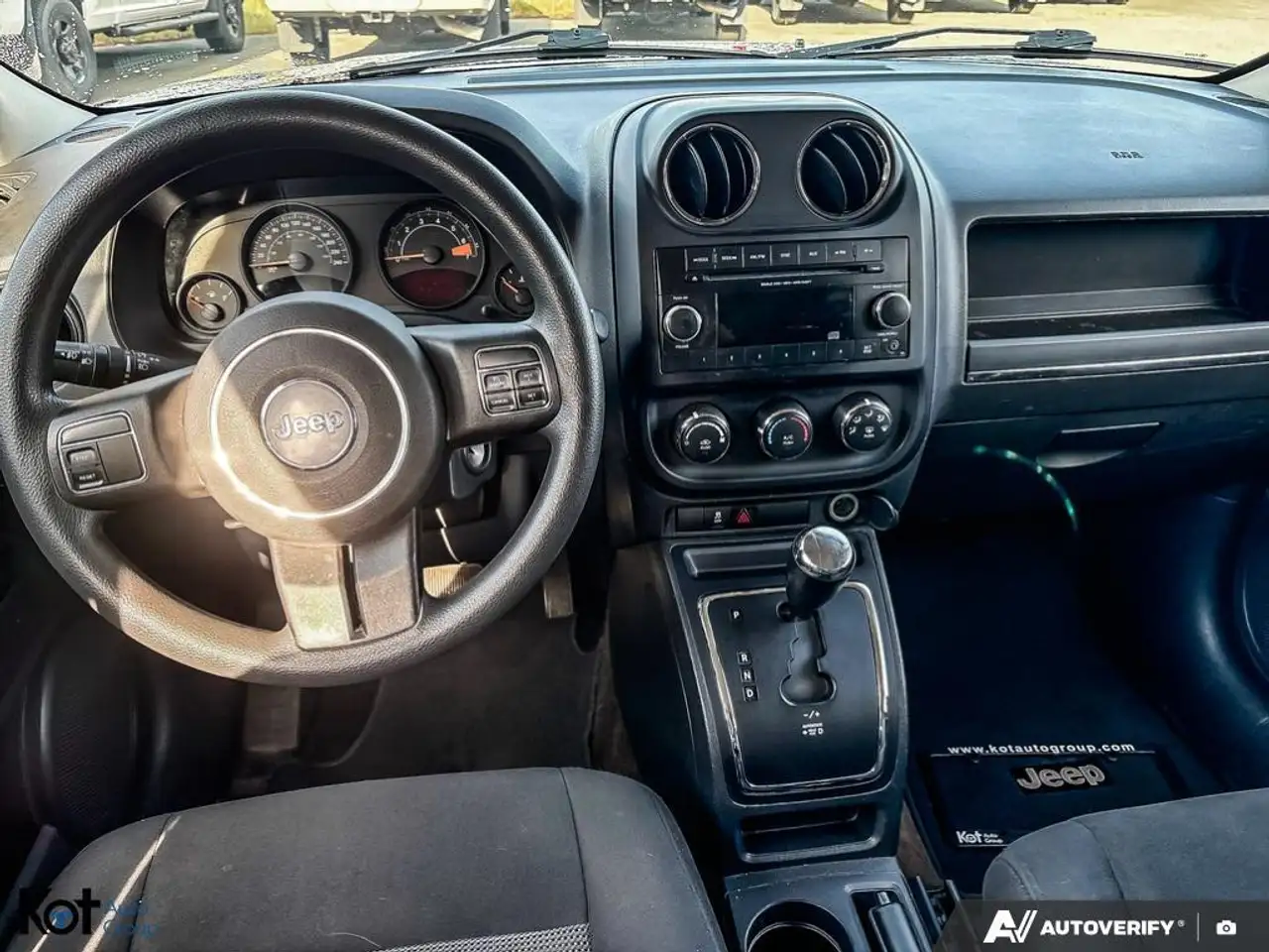 Jeep Patriot снимка Jeep Patriot