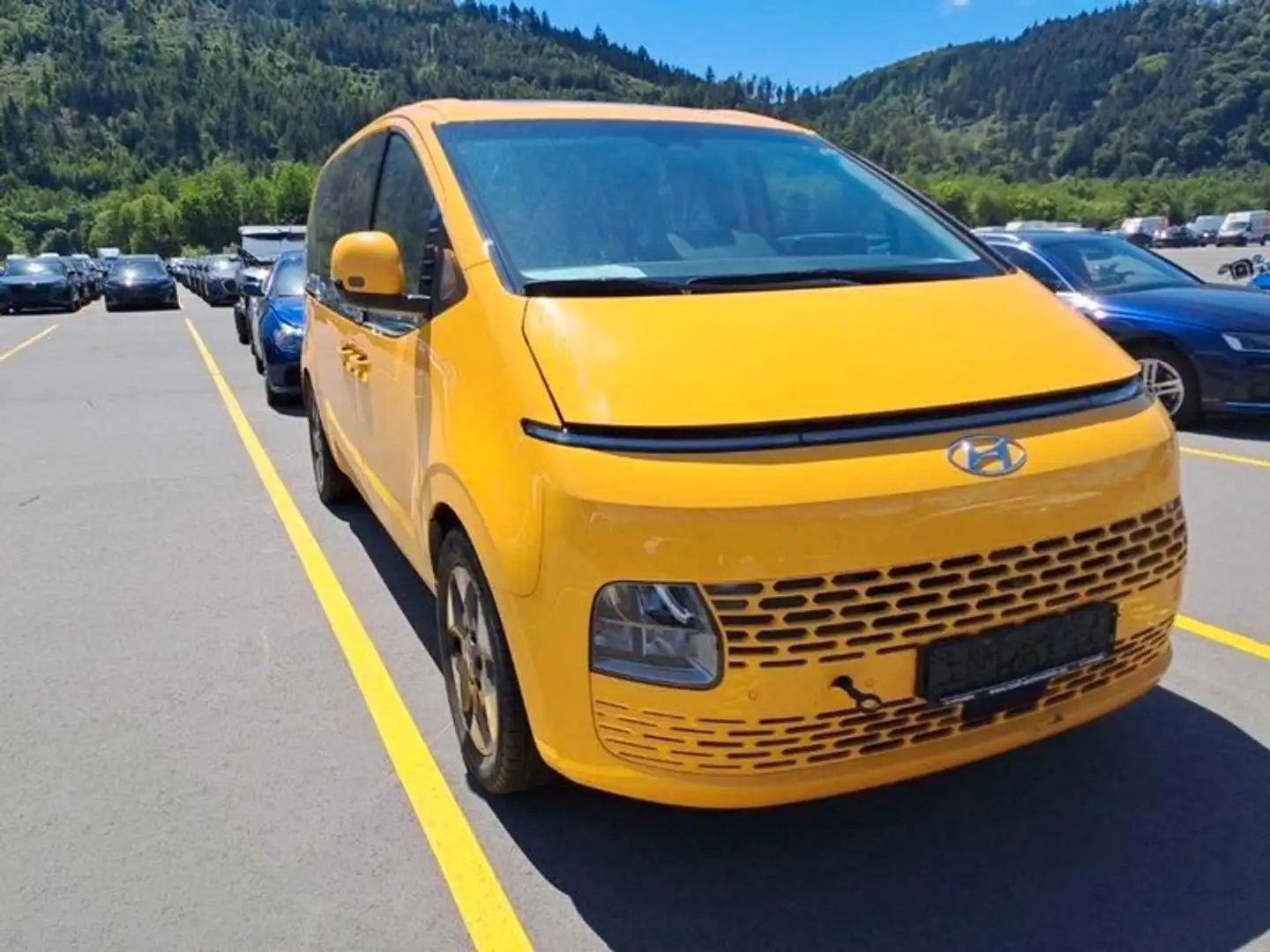 Hyundai STARIA Prime 4WD Leder Jaune - 2