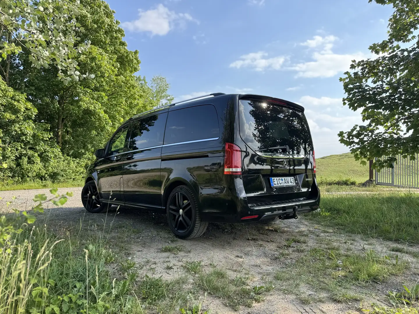 Mercedes-Benz V 220 V 300 CDI AVANTG./EDITION 4MATIC Brabus Schwarz - 2