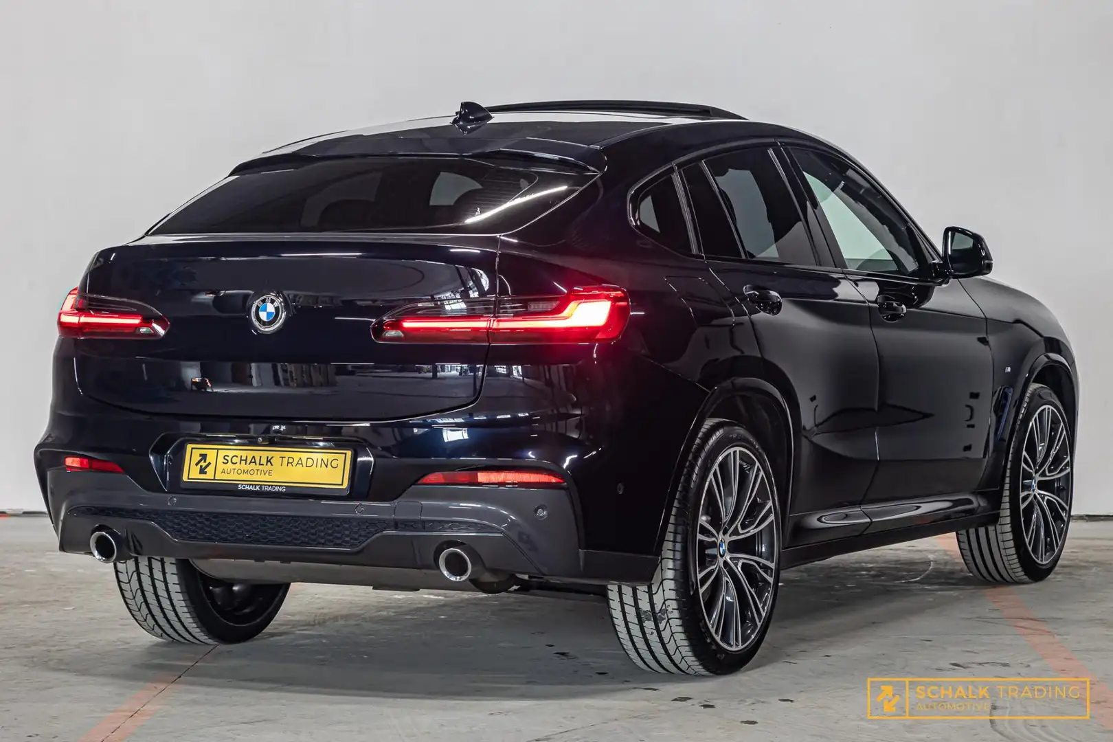 BMW X4 XDrive20i High Executive|M-sport|NAP|Pano|Dealer|C Zwart - 2