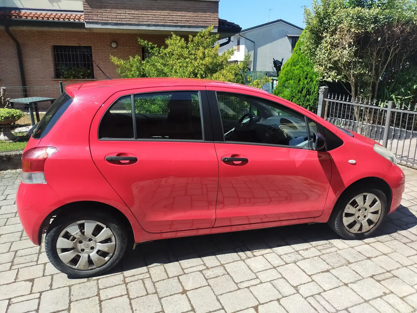 Toyota Yaris 5p 1.0 - 2