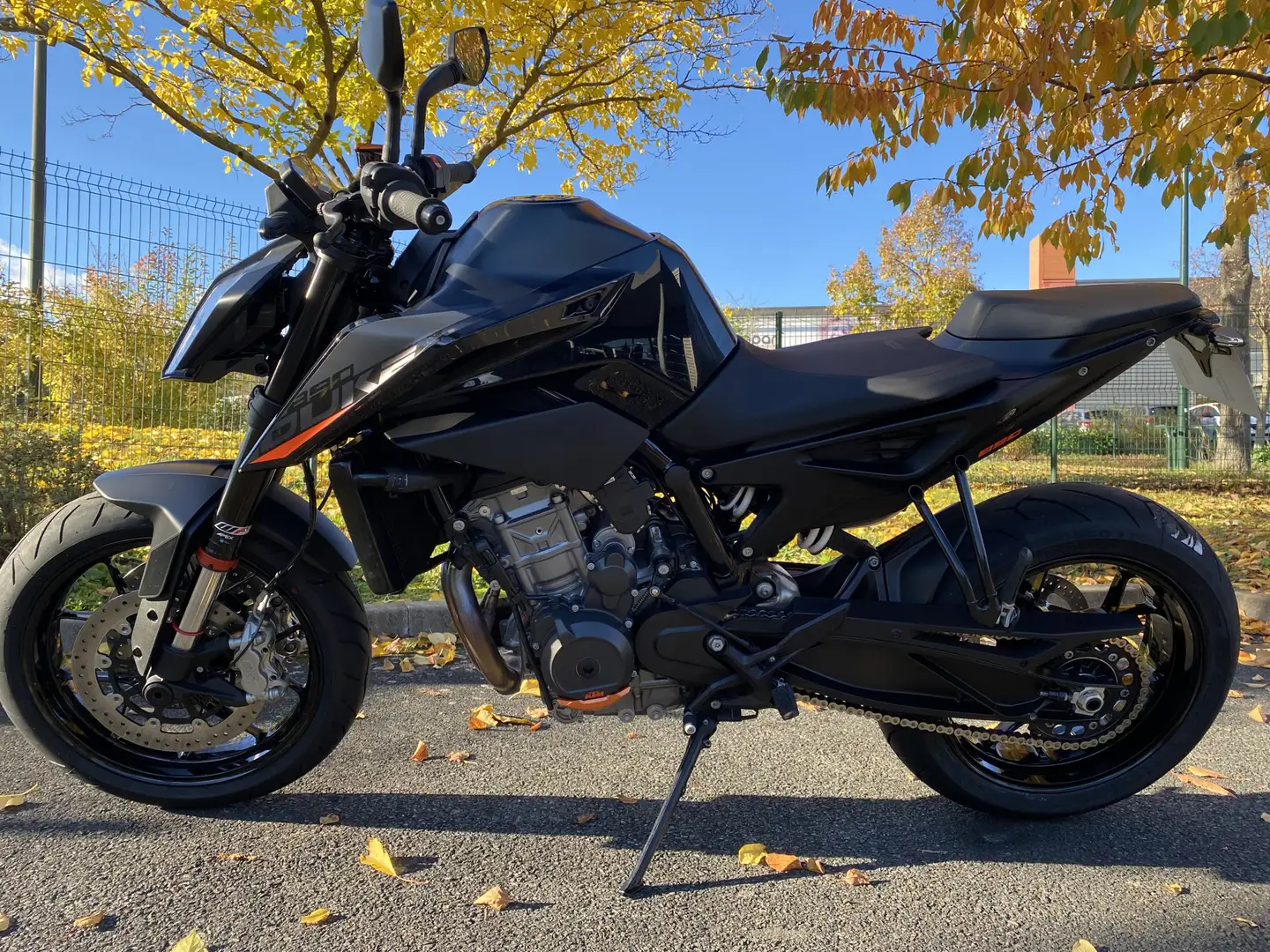 KTM 890 Duke - 2