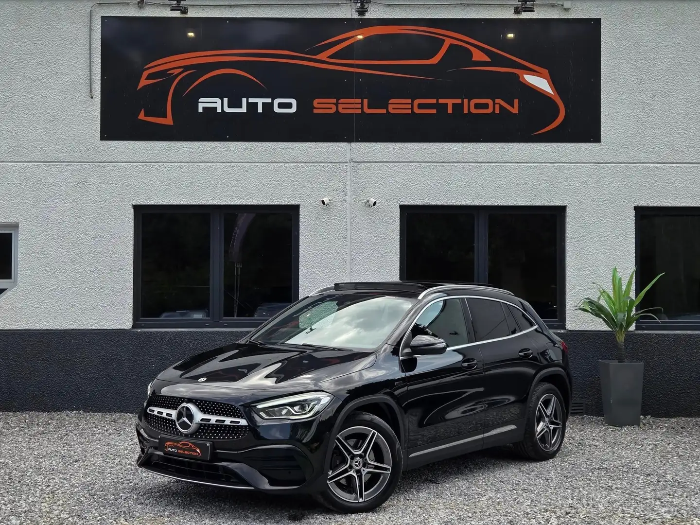 Mercedes-Benz GLA 250 e PHEV - AMG - PANO - ECL. AMBIANCE - 1ER PROP. Noir - 1