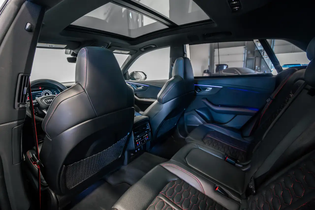 Audi RS Q8 снимка Audi RS Q8