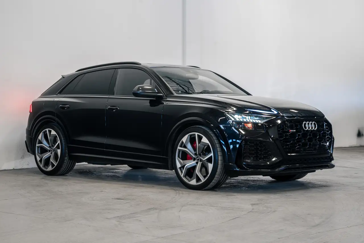 Audi RS Q8 снимка Audi RS Q8