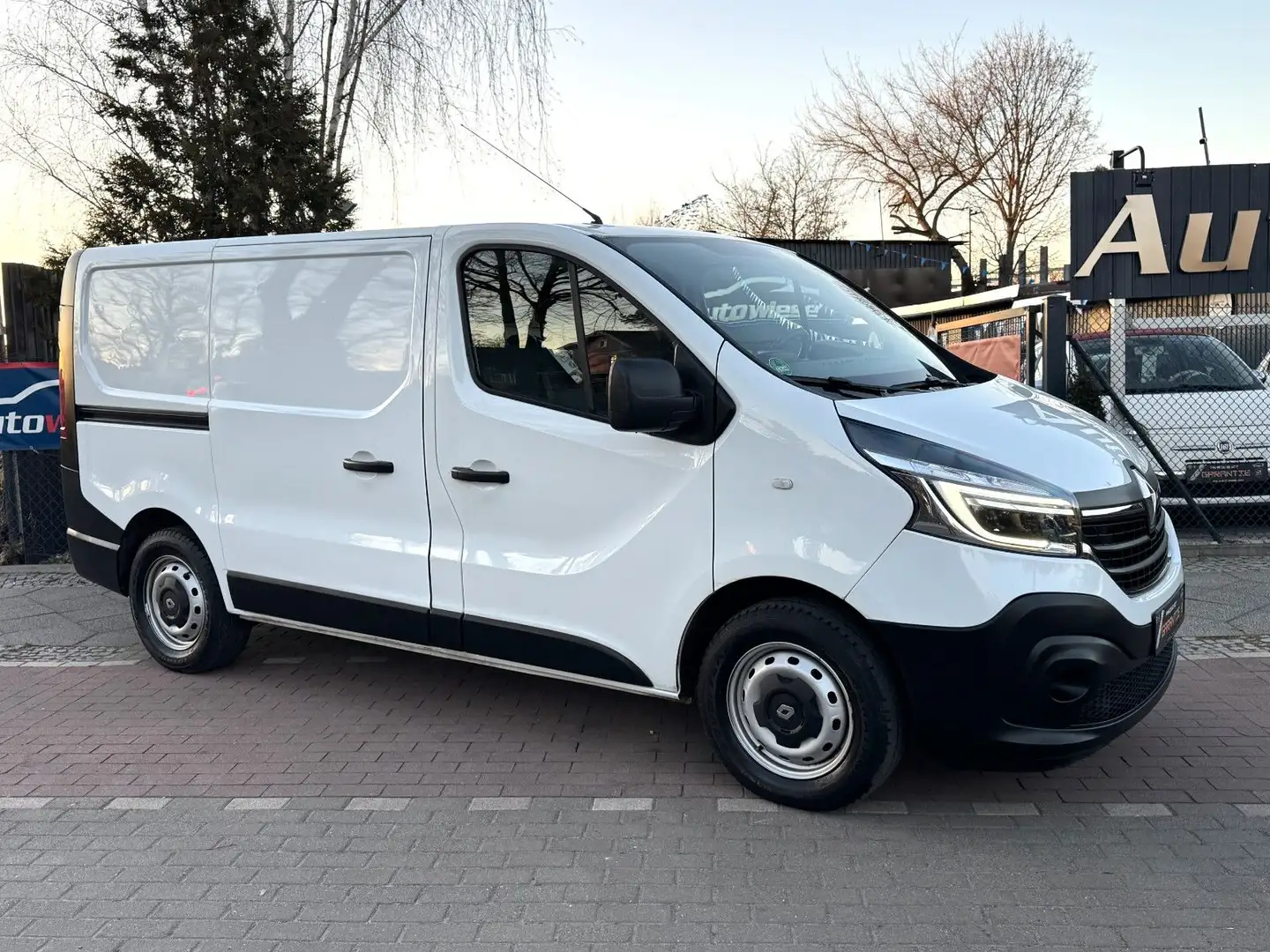 Renault Trafic Kasten L1H1 Komfort*LED*3xSITZE*51TKM!* Білий - 1