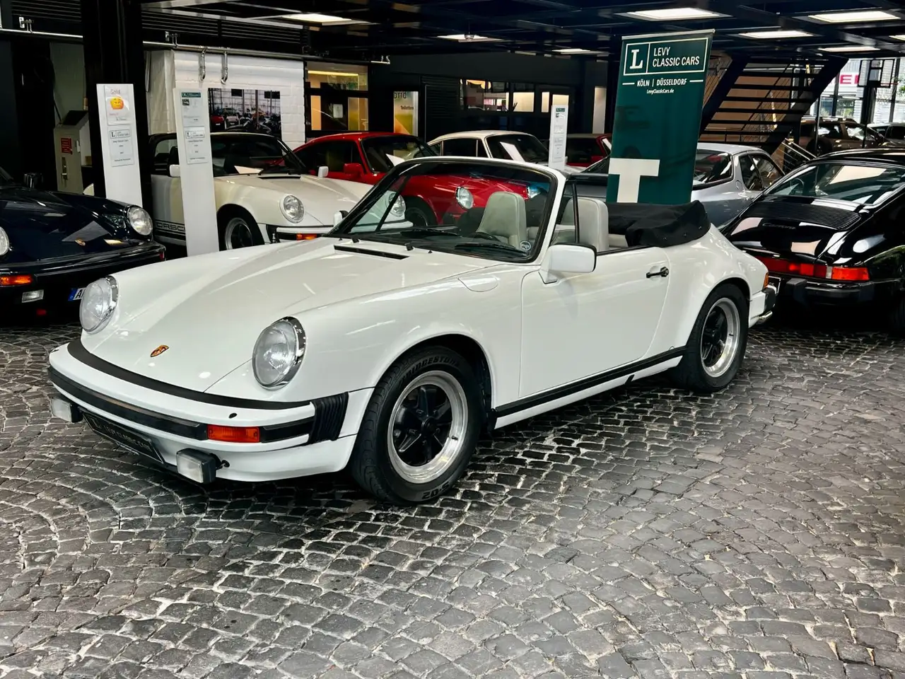 Porsche 911 3,2 Cabrio, foto 9