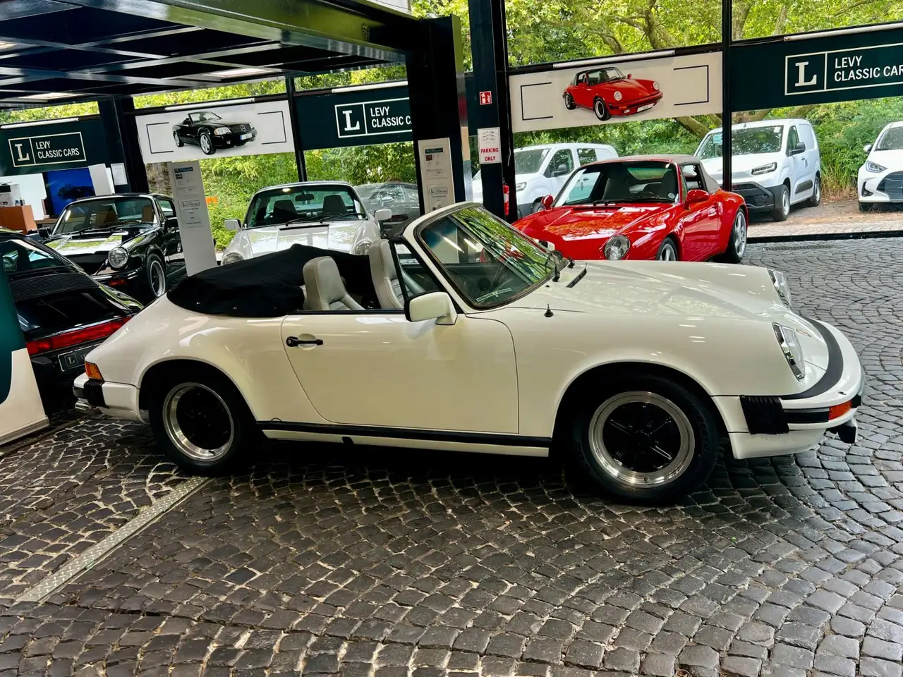 Porsche 911 3,2 Cabrio, foto 2