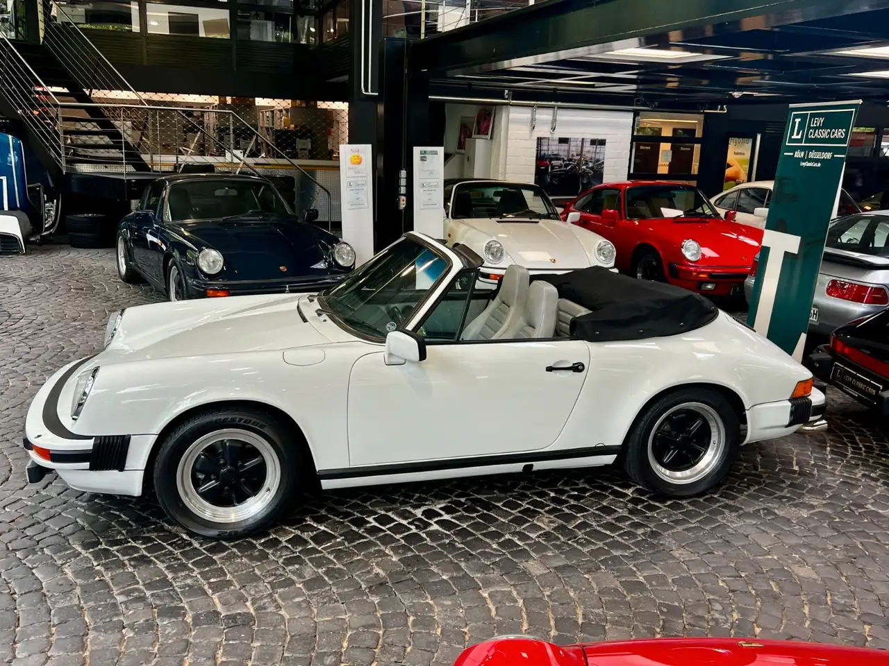 Porsche 911 3,2 Cabrio, foto 7