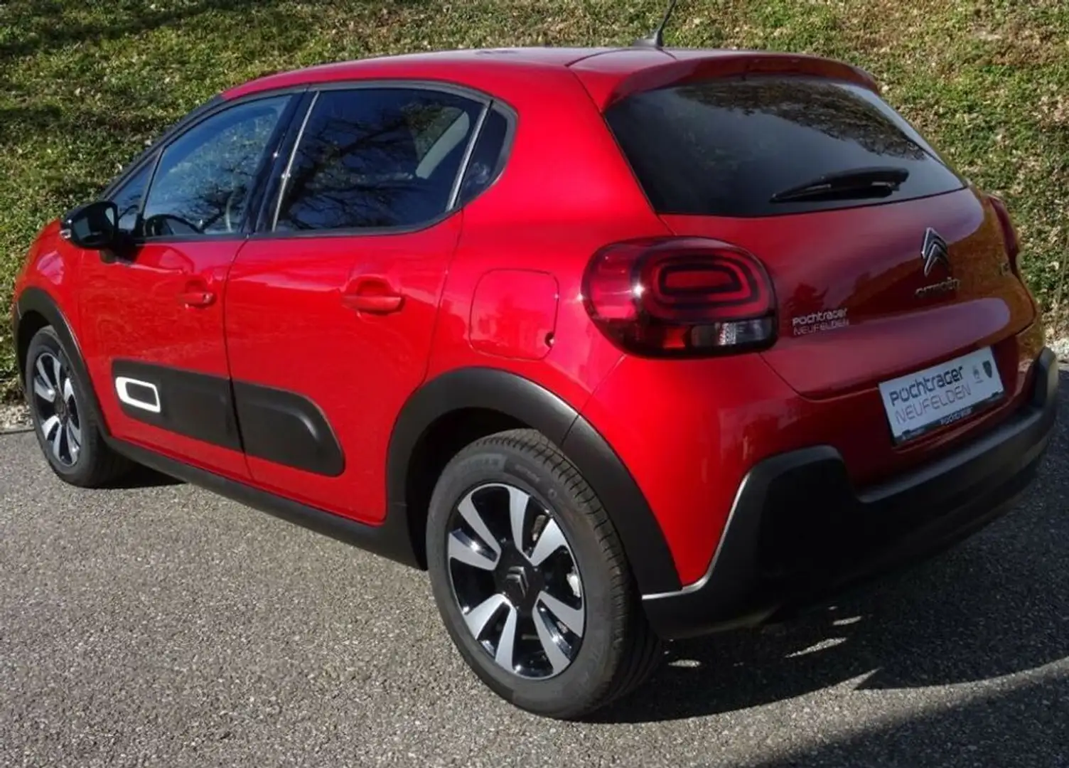 Citroen C3 Max 1.2 PureTech 110 EAT6 Rot - 2