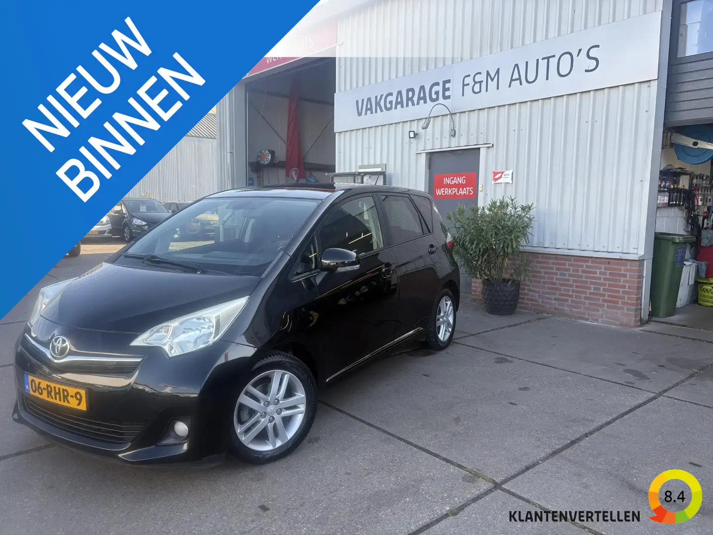 Toyota Verso-S 1.3 VVT-i Dynamic Zwart - 1