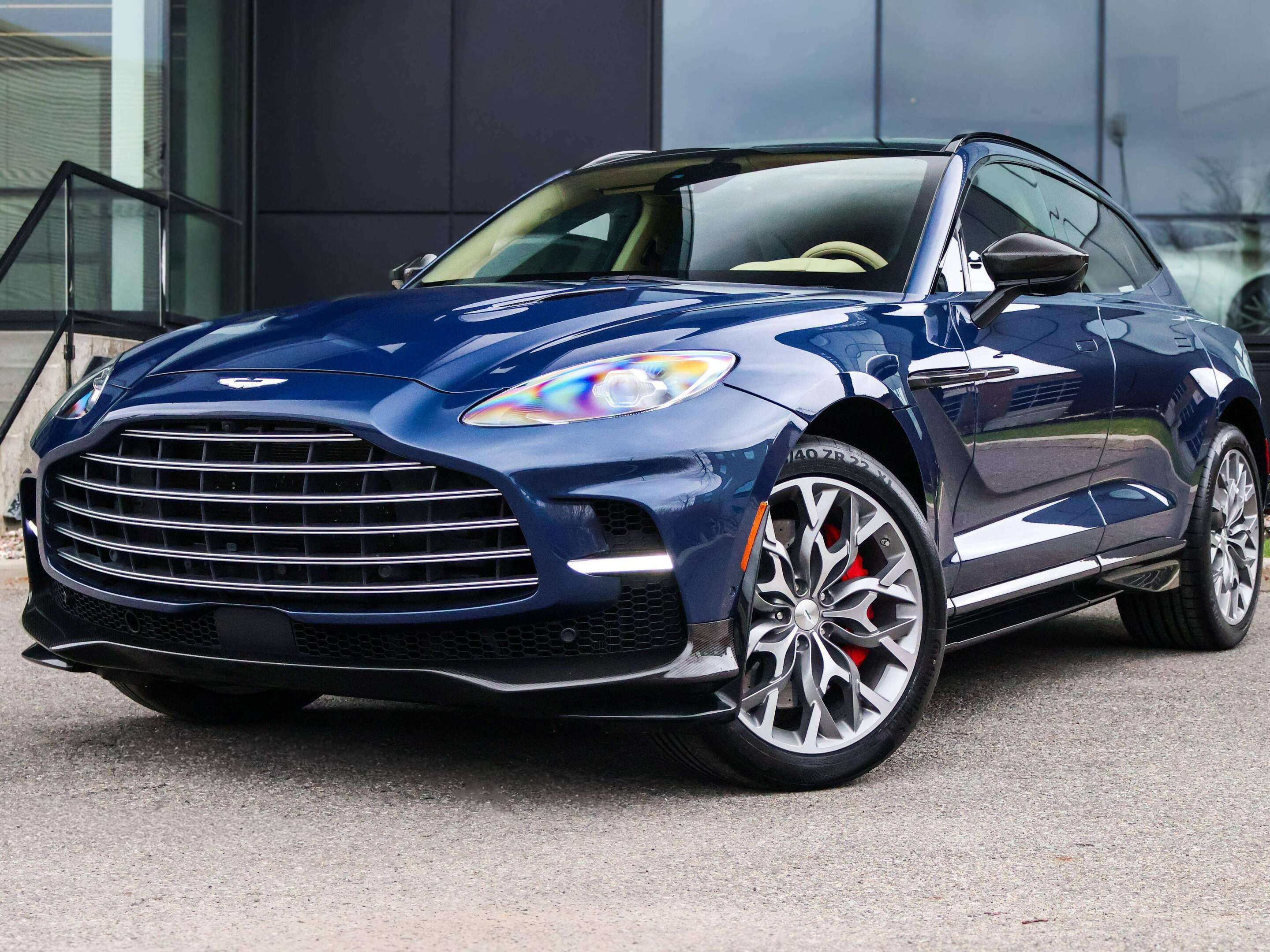 2023 Aston Martin DBX 707