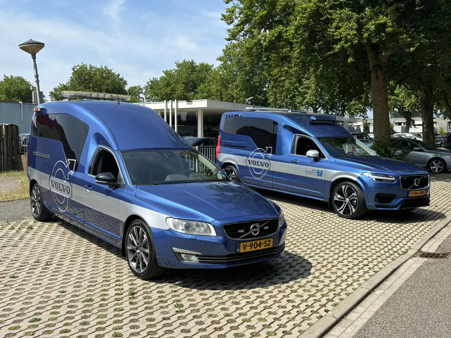 Volvo V70 D5 AWD 275pk Camper project Grijs kenteken service Blau - 1