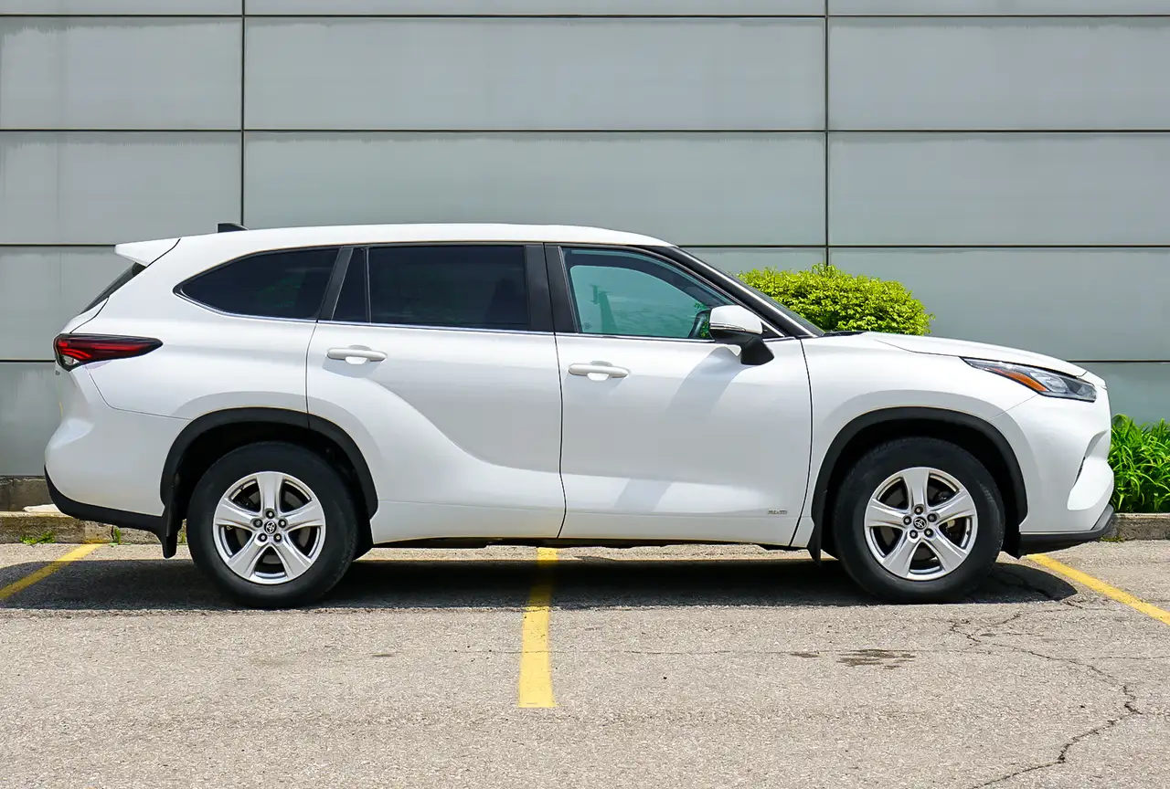 Toyota Highlander снимка Toyota Highlander