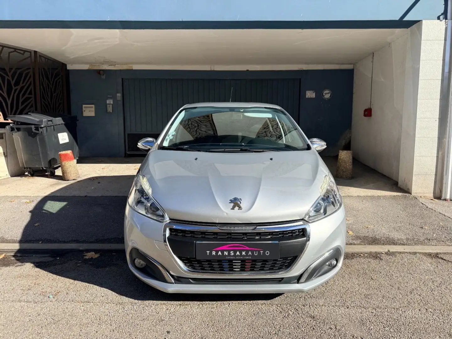 Peugeot 208 1.2 PureTech 82 CV Style Grijs - 2