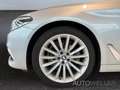 BMW 520 i Touring Luxury Line *Navi*CarPlay*Klima* Gris - thumbnail 16