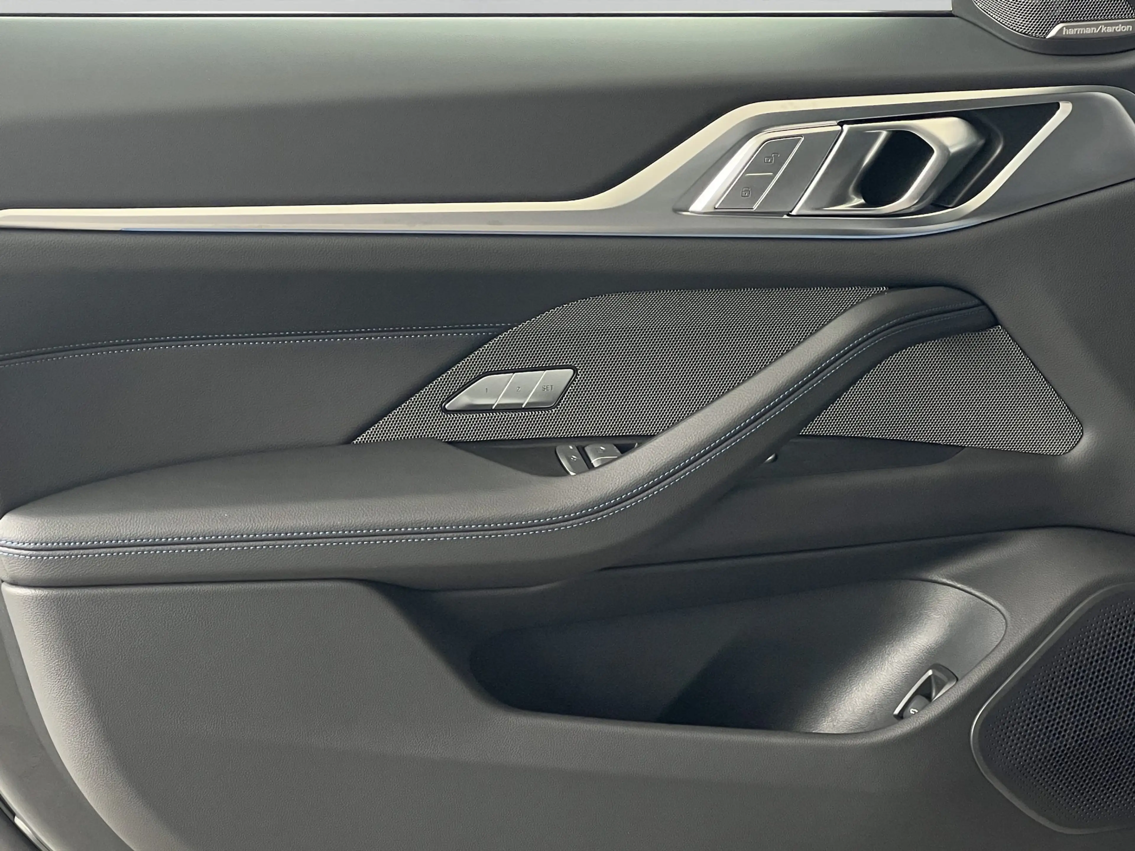 BMW i4 M60 xDrive M Sportpaket Pro 360° AHK eGSD — photo 14