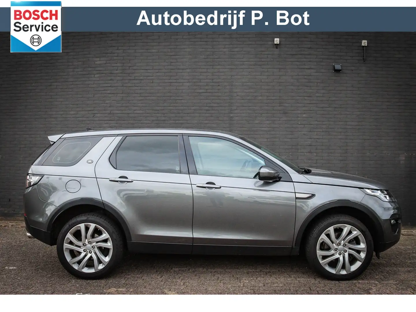 Land Rover Discovery Sport 2.0 eD4 E-Capability HSE Nieuwe Motor! Grijs - 1