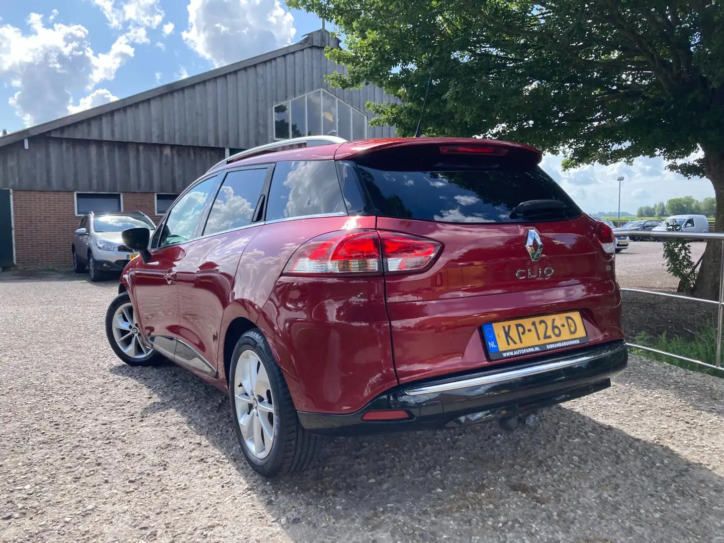 Renault Clio Estate 0.9 TCe Limited | Cruise + Airco nu € 6.975 Rood - 2