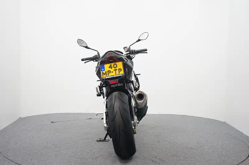 Aprilia Tuono - foto 7