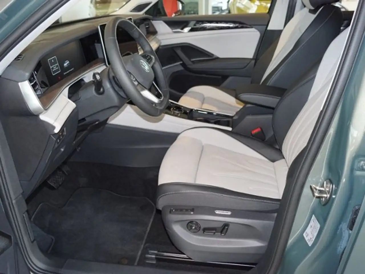 Volkswagen Tayron 2.0 TSI 4Motion Elegance | AHK | IQ.LIGHT 10