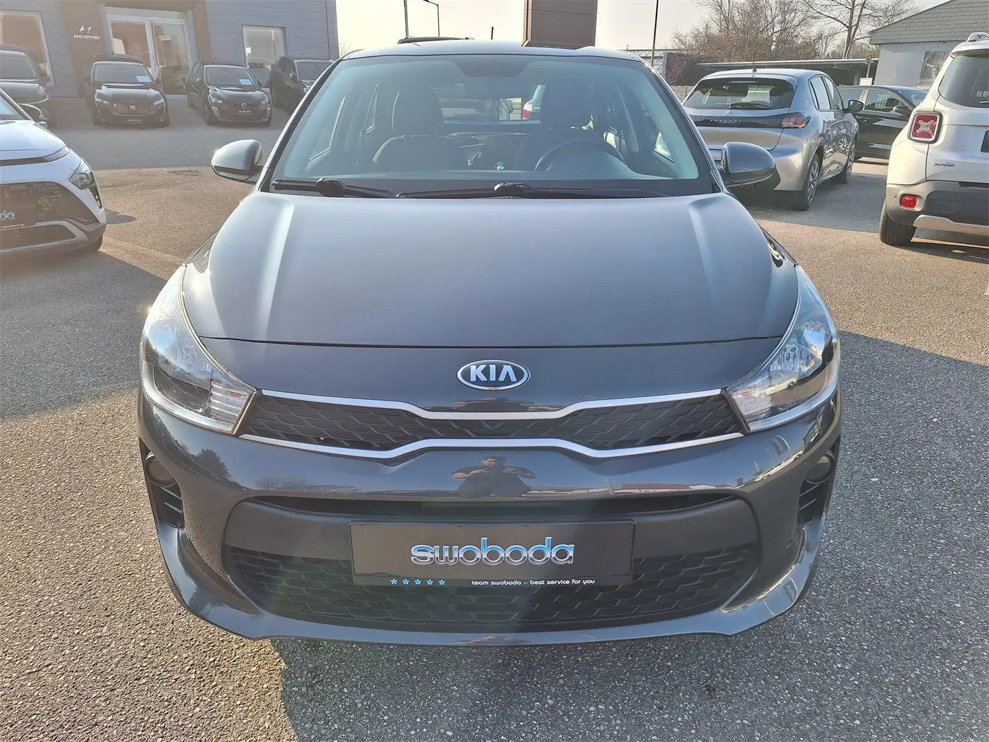 Kia Rio 1,25 MPI Titan ISG Grau - 2