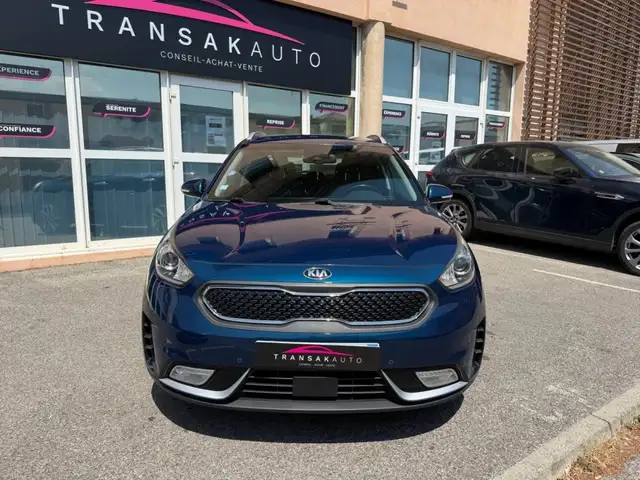 Kia Niro view 2