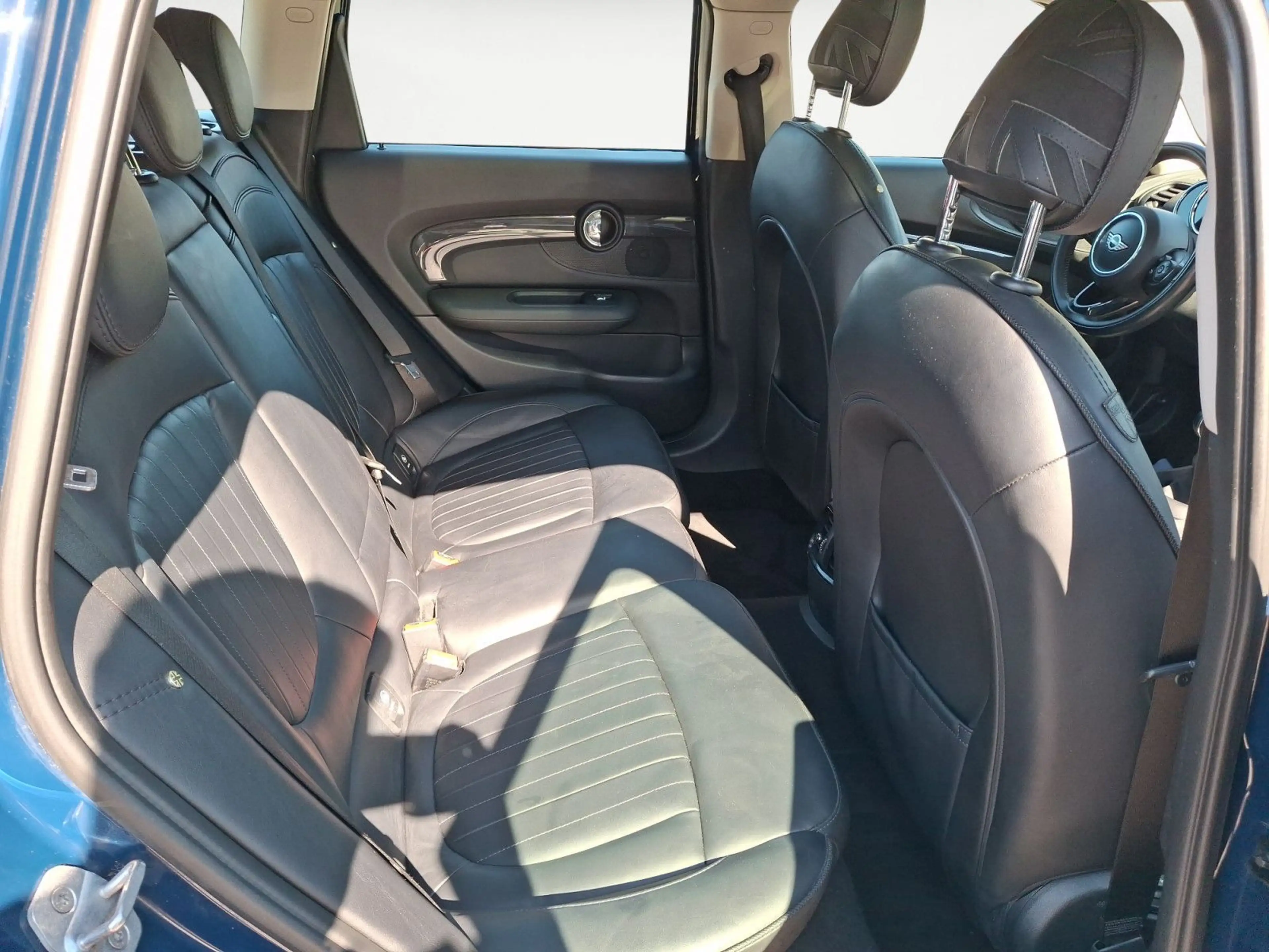 MINI Cooper S Clubman Panorama Klimaaut. Sportsitze — photo 14