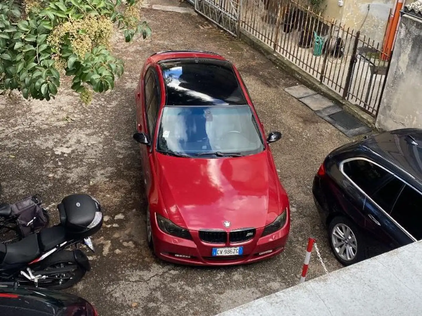 BMW 320 Serie 3 E90 Berlina 320d Attiva Rosso - 2