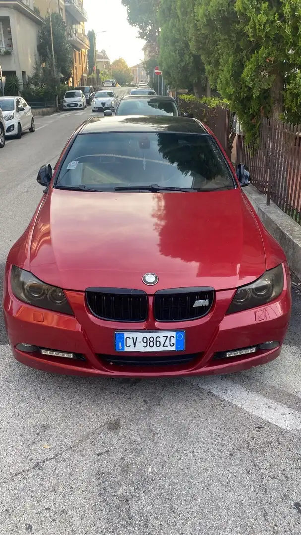 BMW 320 Serie 3 E90 Berlina 320d Attiva Rosso - 1