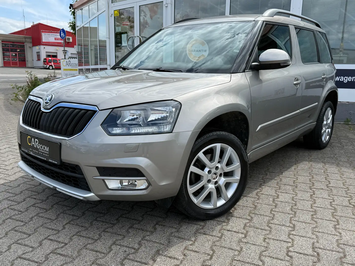 Skoda Yeti 2.0TDI*Ahk.*Klima*8Fach*Standheizung* Bronce - 1