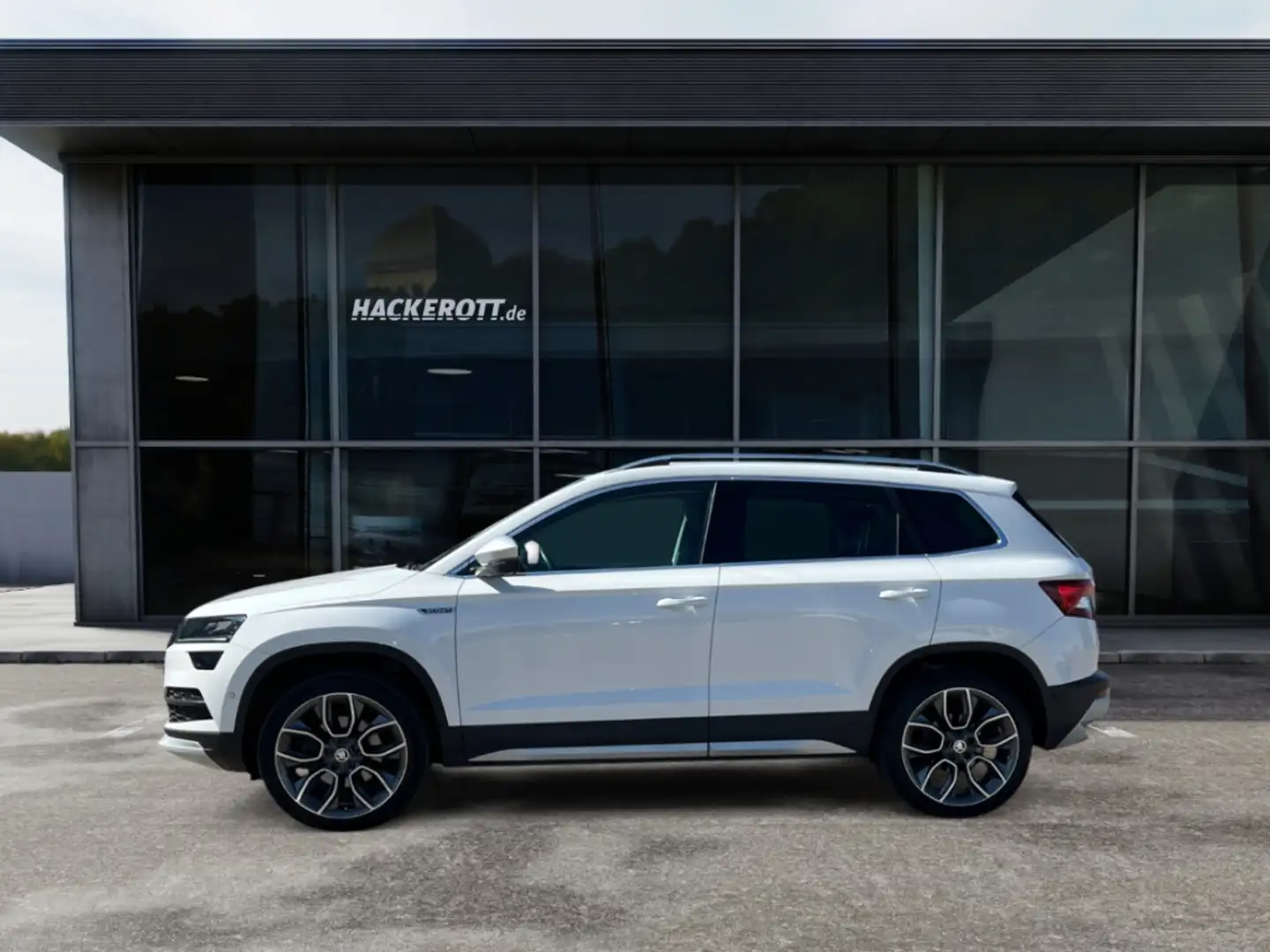 Skoda Karoq Scout 4x4 2.0 TDI Led Navi SmartLink Sitzhzg. Biały - 2