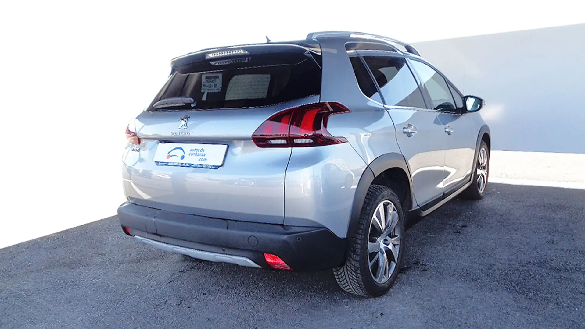 Peugeot 2008 1.2 PureTech S&S Allure 130 - 2