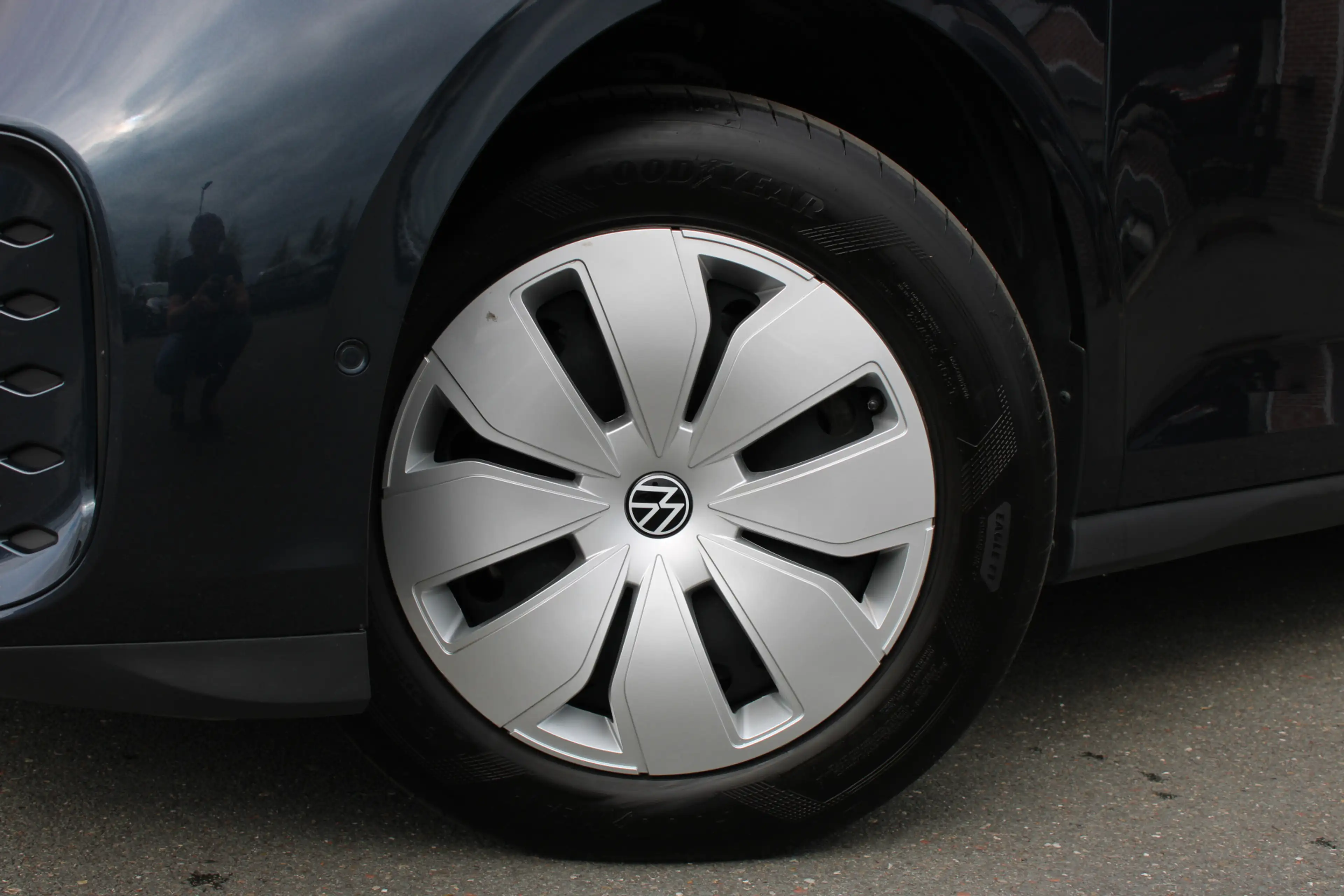 Volkswagen ID. Buzz Cargo 77 kWh 204PK |CAMERA|CRUISE|APP-CONNECT| — photo 8
