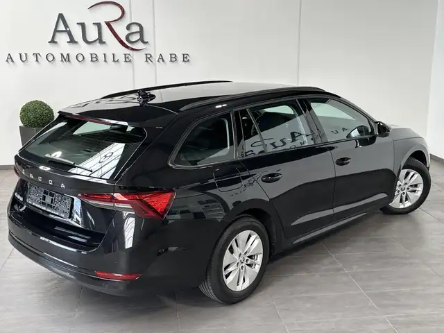 Skoda Octavia view 4