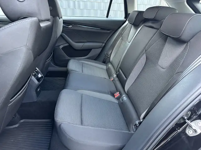 Skoda Octavia view 11