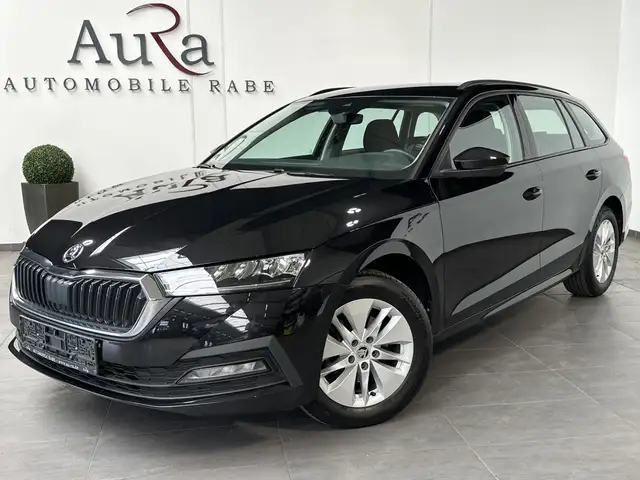 Skoda Octavia view 2