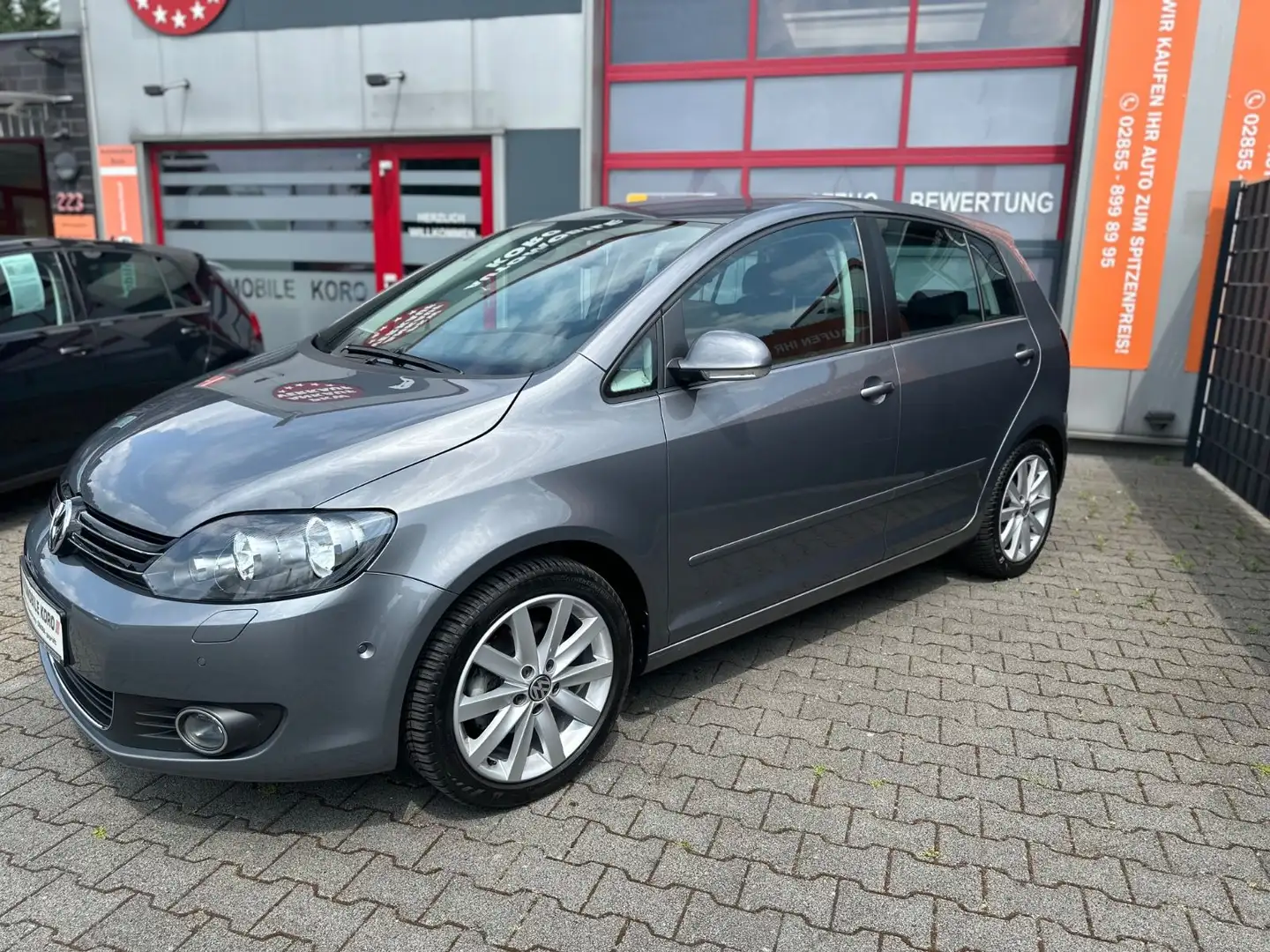 Volkswagen Golf Plus VI Highline/Automatik/1-Hand/17Zoll/ Grau - 2