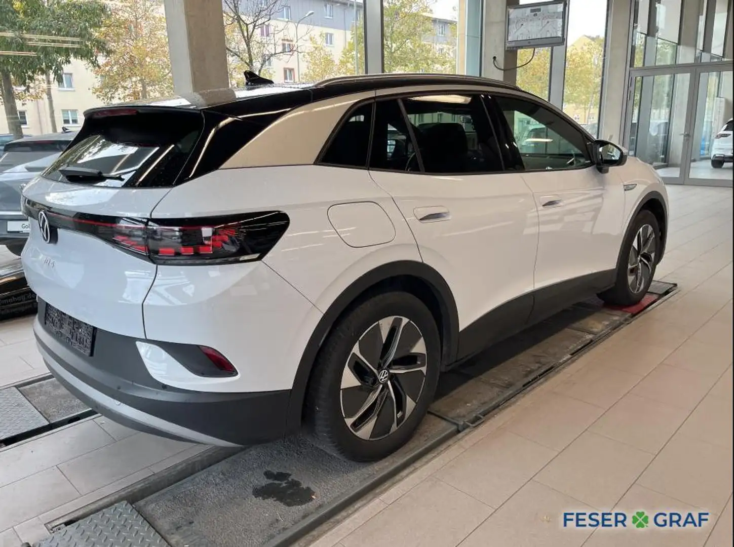 Volkswagen ID.4 Pro Perfomance 82kWh AHK WÄPU ACC NAVI Weiß - 2