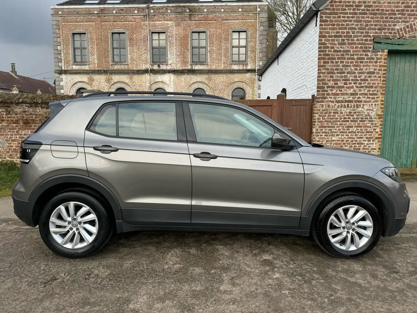 Volkswagen T-Cross 1.0 TSI Life OPF Gris - 2