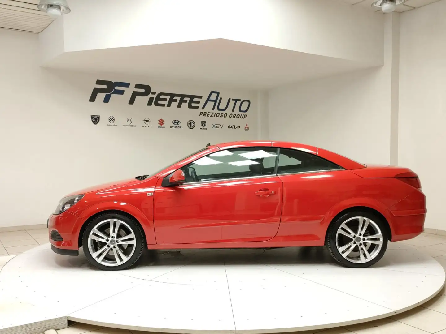 Opel Astra 3ª serie - Astra TwinTop 1.6 T 16V Cosmo Rouge - 2