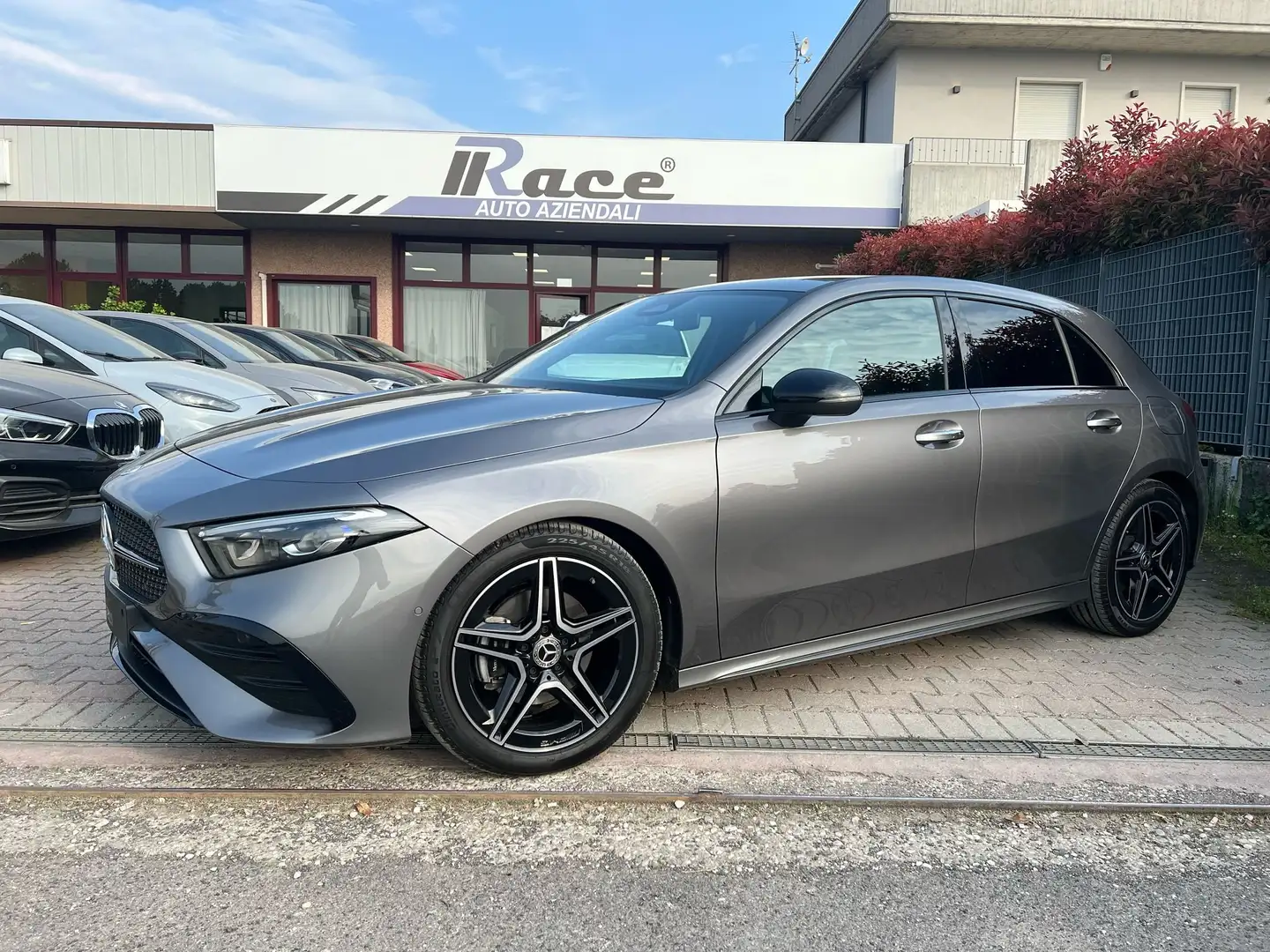 Mercedes-Benz A 250 AMG PREMIUM PAK LUCI VARI COLORI DISPONIBILI Gris - 2