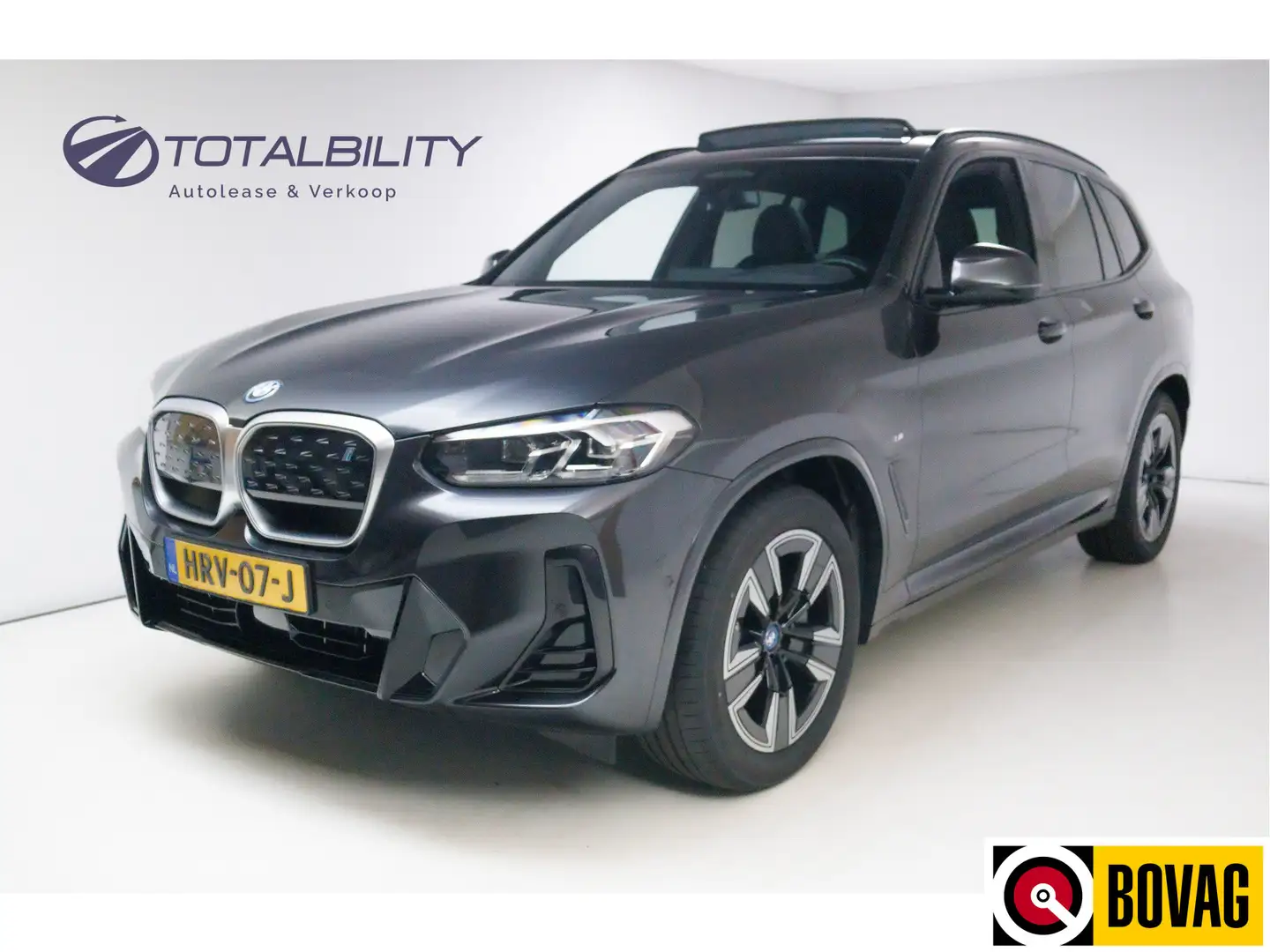 BMW iX3 M-Sport Shadowline 80 kWh 286 PK | Pano | Leer | E Grijs - 1