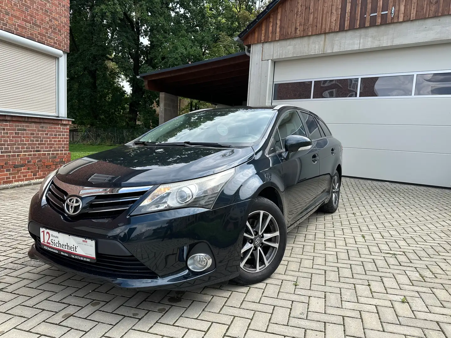 Toyota Avensis Edition Gri - 2