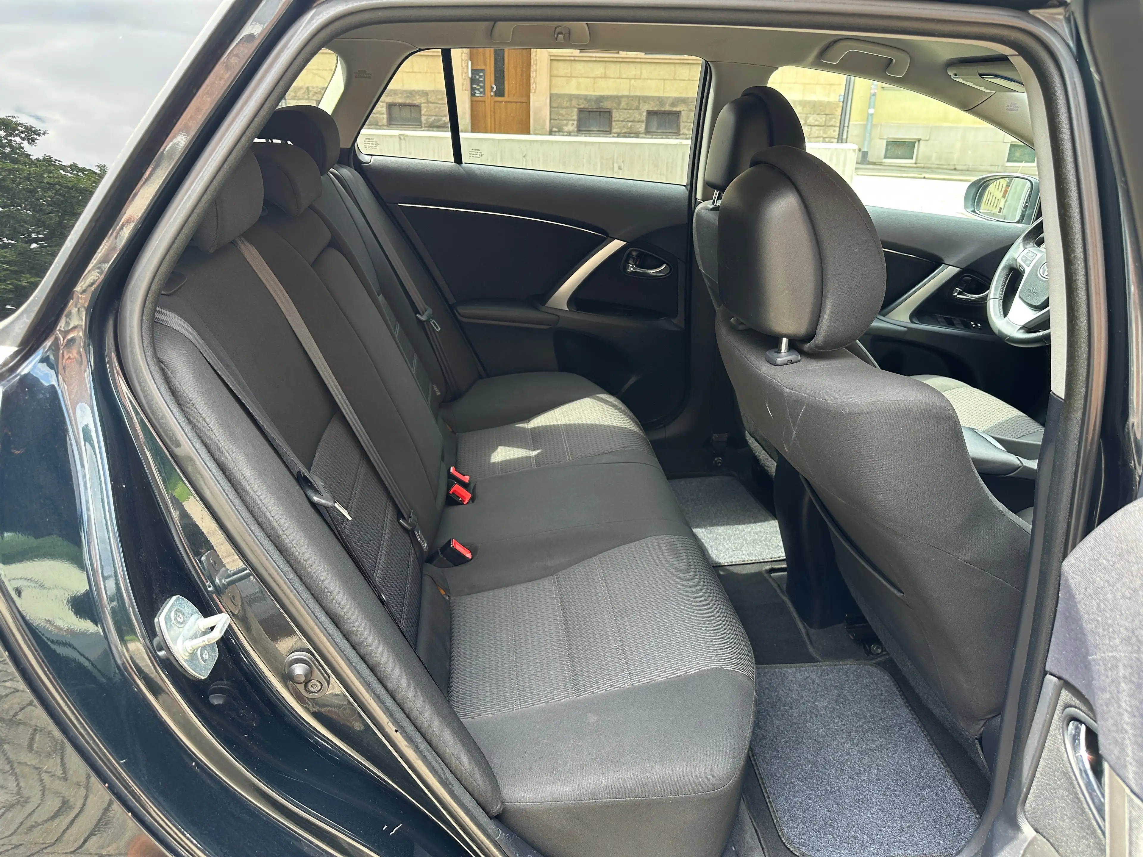 Toyota Avensis Edition — photo 15