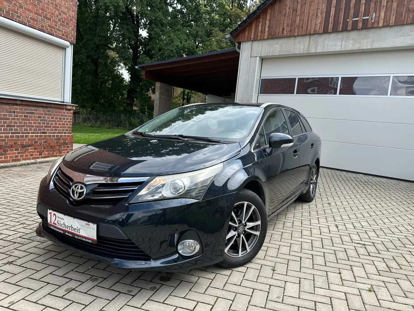Toyota Avensis Edition Gri - 1