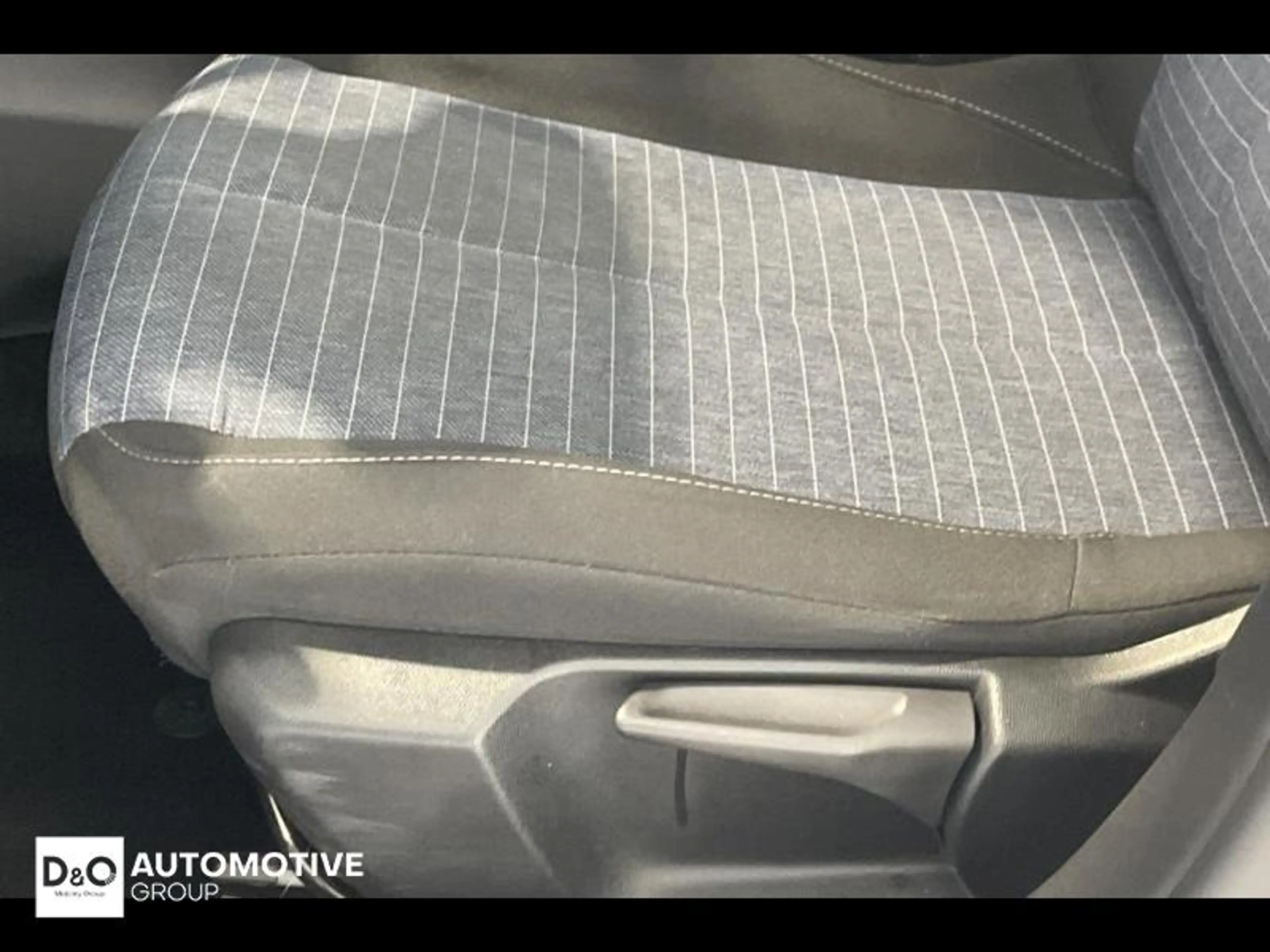 Peugeot 208 Like | airco | cruise | — photo 13