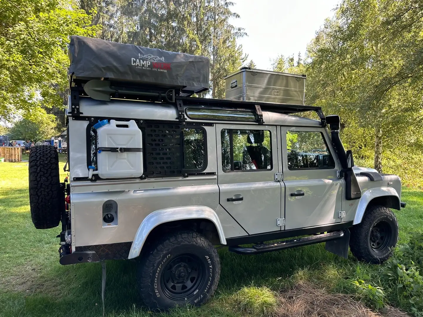 Land Rover Defender inkl. Dachzelt uvm Srebrny - 2